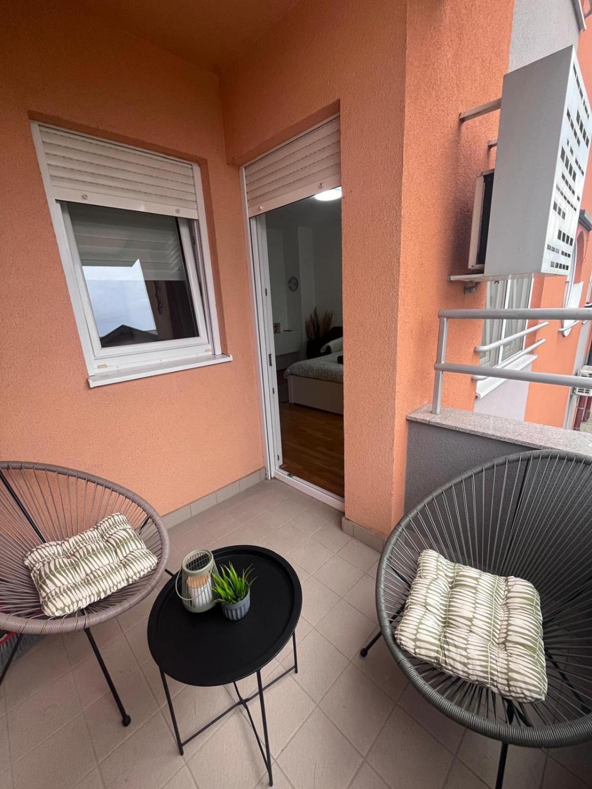 Studio Apartman - Sweet&Little Vrbovec Dış mekan fotoğraf